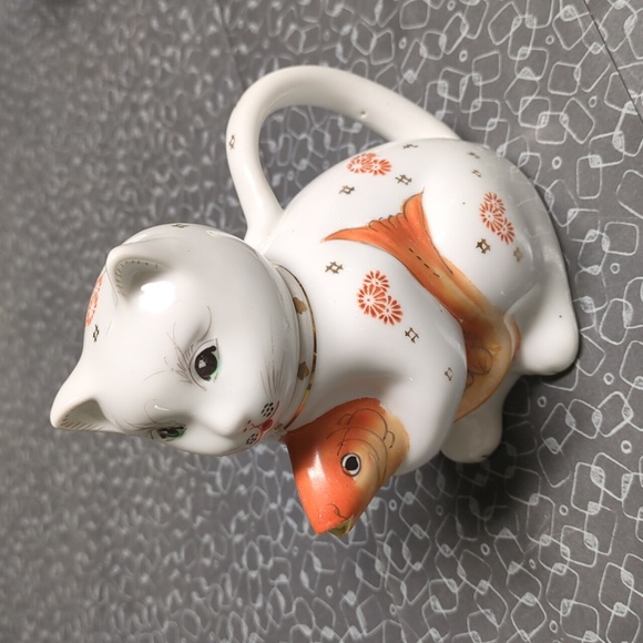 Vintage Porcelain Chinese Lucky Cat Teapot/Creamer - Picture 1 of 8